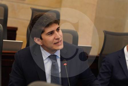 wadith-manzur,-procesado-por-caso-ungrd,-seguira-recibiendo-salario-pese-a-estar-preso