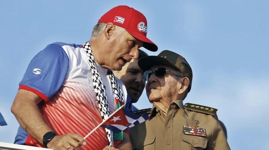 manuel-marrero-cierra-filas-con-‘el-cangrejo’-y-reivindica-el-mandato-de-raul-castro