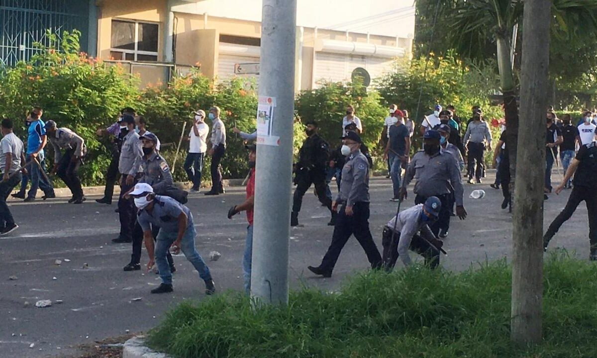 con-cuba-apagada,-el-regimen-evoca-el-11j-como-una-‘victoria-popular’