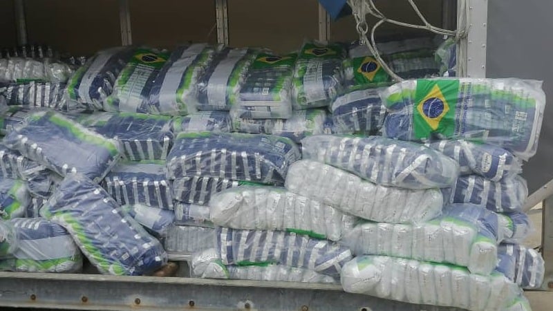 Llega a Santiago de Cuba un donativo de leche en polvo de Brasil