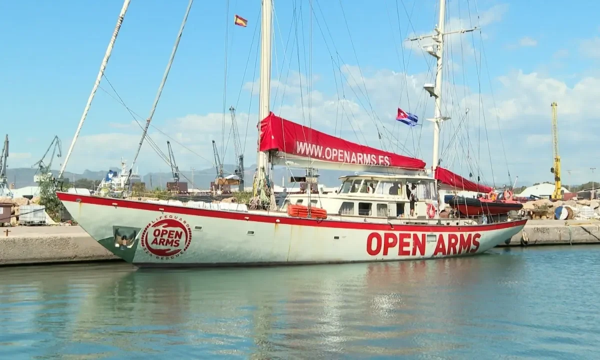 Llega a Cuba el barco con ayuda humanitaria de la organización Open Arms