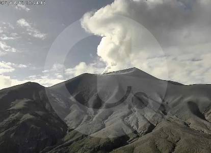 Alerta amarilla por aumento de actividad en volcán Puracé