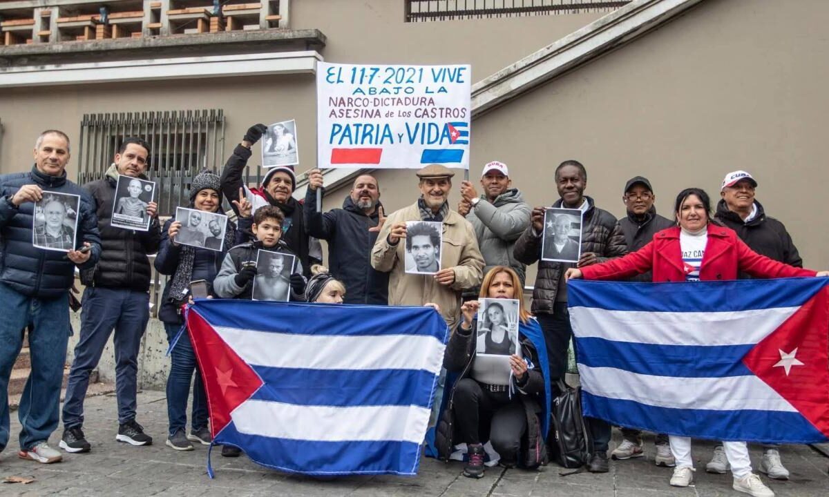EEUU estaría por cerrar un acuerdo para deportar a migrantes irregulares cubanos a Uruguay
