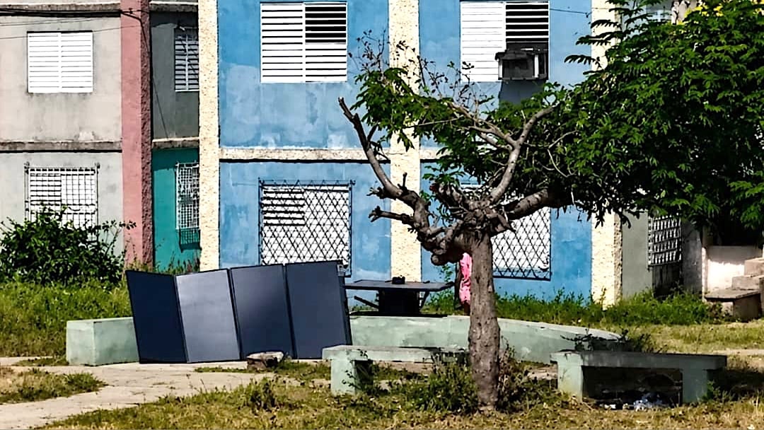 el-panel-solar,-nuevo-protagonista-en-los-barrios-de-santiago-de-cuba
