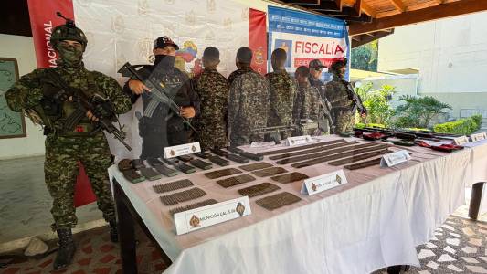 Cuatro integrantes del Clan del Golfo se entregaron al Ejército tras combates en Antioquia