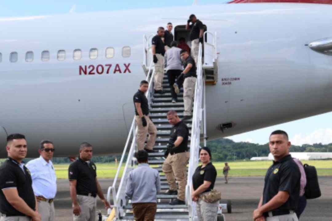 hrw-alerta:-eeuu.-detiene-a-8-nicaraguenses-desnacionalizados-y-amenaza-con-deportarlos