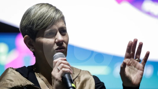 Fact check | Verónica Alcocer se defiende: drogas, dinero, contratos y poder en el Gobierno Petro