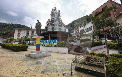 denuncian-desvio-de-rio-en-san-andres-de-cuerquia,-¿que-encontro-corantioquia?